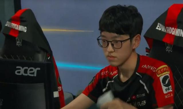 体现宗教与 体现宗教与