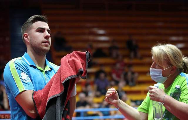 司职中锋